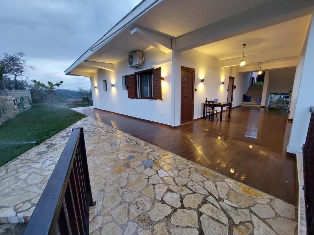Guest House Gorani Berat Exterior foto