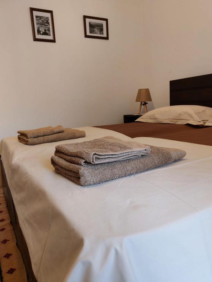 Guest House Gorani Berat Exterior foto